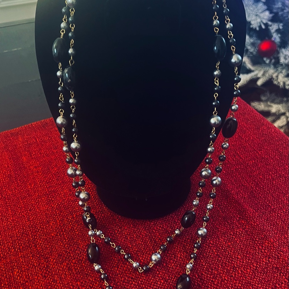 Elegant Black and Silver Beaded Necklace